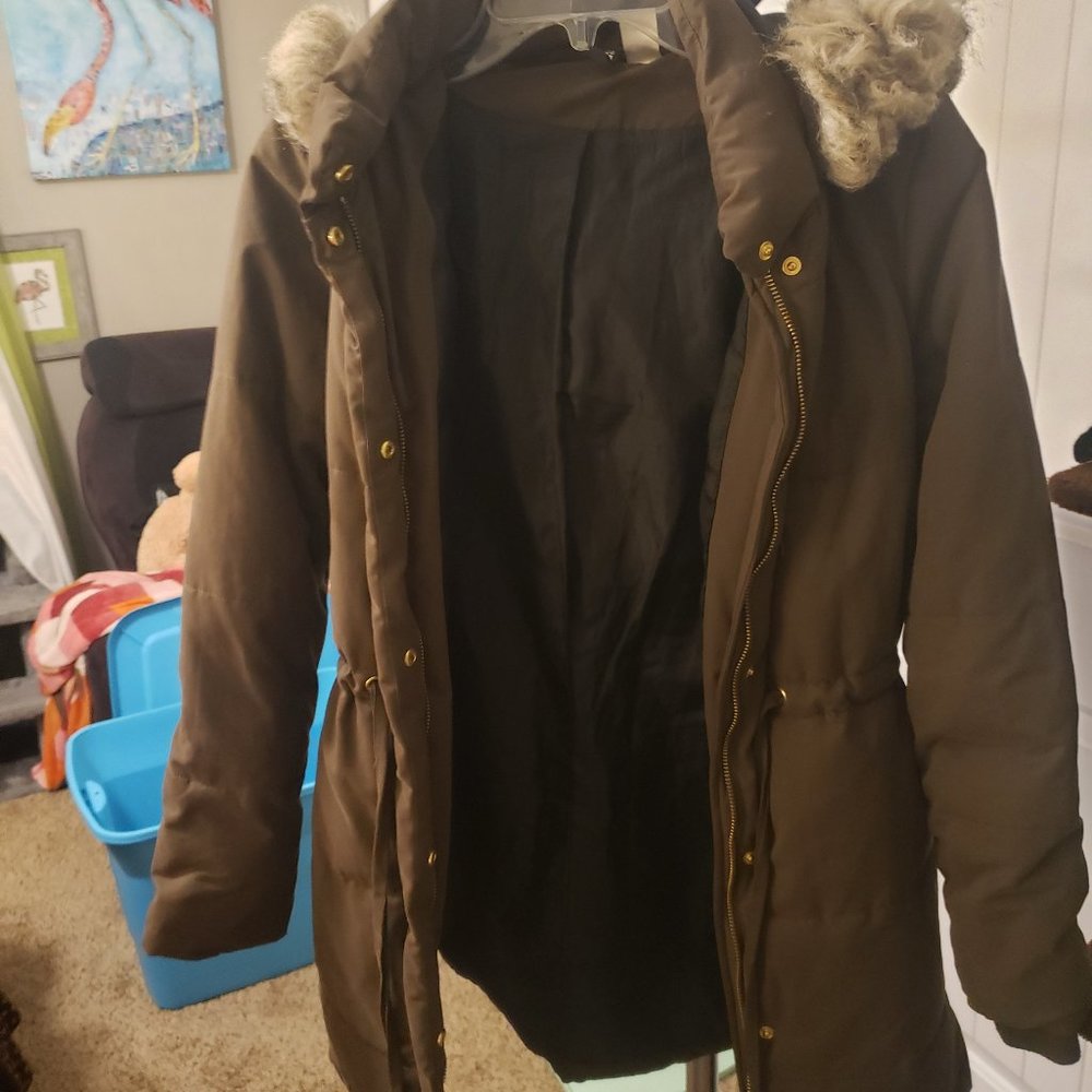 Divided Olive Green Faux Fur Puffer Coat Used US 6 EU 36